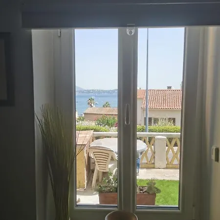 Petit Paradis - St Mandrier Village * Saint-Mandrier-sur-Mer