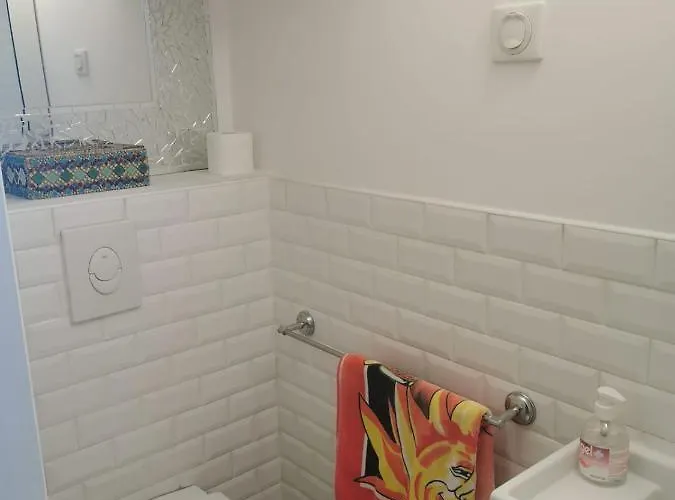 Petit Paradis - St Mandrier Village * Saint-Mandrier-sur-Mer