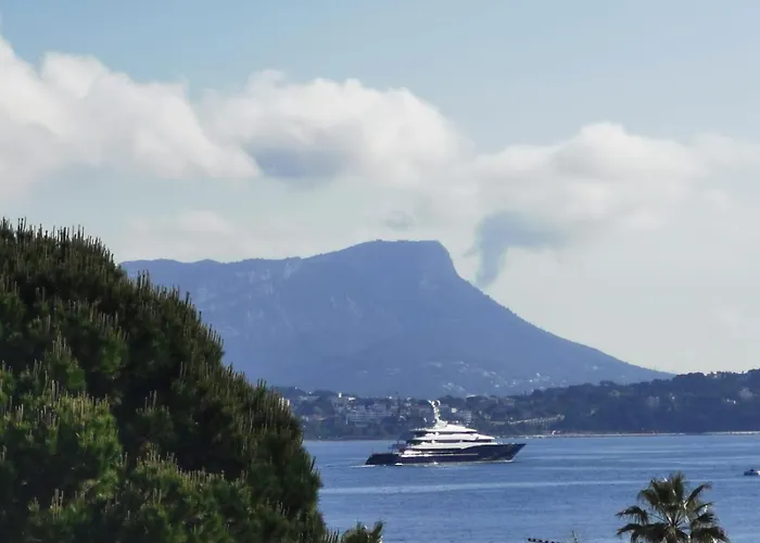 Petit Paradis - St Mandrier Village Lejlighed