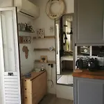 Petit Paradis - St Mandrier Village * サン・マンドリエ・シュル・メール