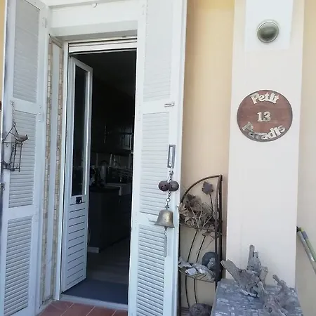 Petit Paradis - St Mandrier Village Saint-Mandrier-sur-Mer