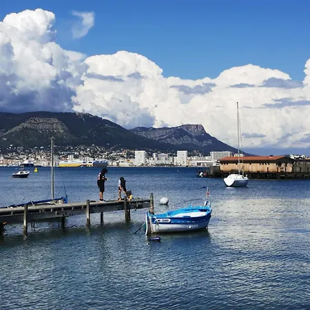 Petit Paradis - St Mandrier Village * Saint-Mandrier-sur-Mer