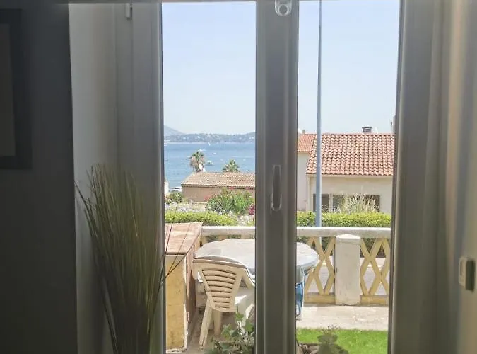 Petit Paradis - St Mandrier Village * Saint-Mandrier-sur-Mer